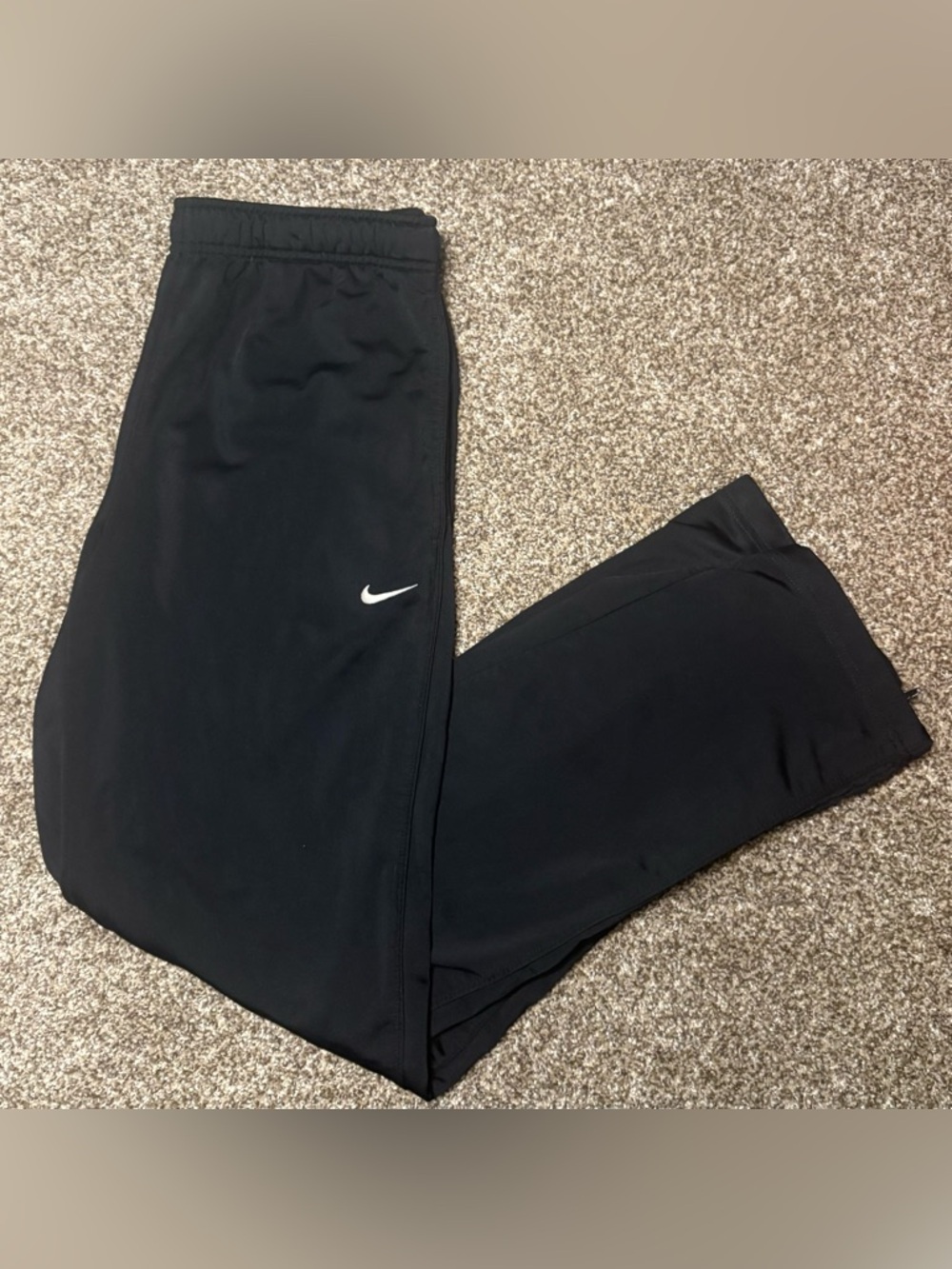 Nike Black Men’s Medium Track Pants with White Swoosh - Picture 2 of 16
